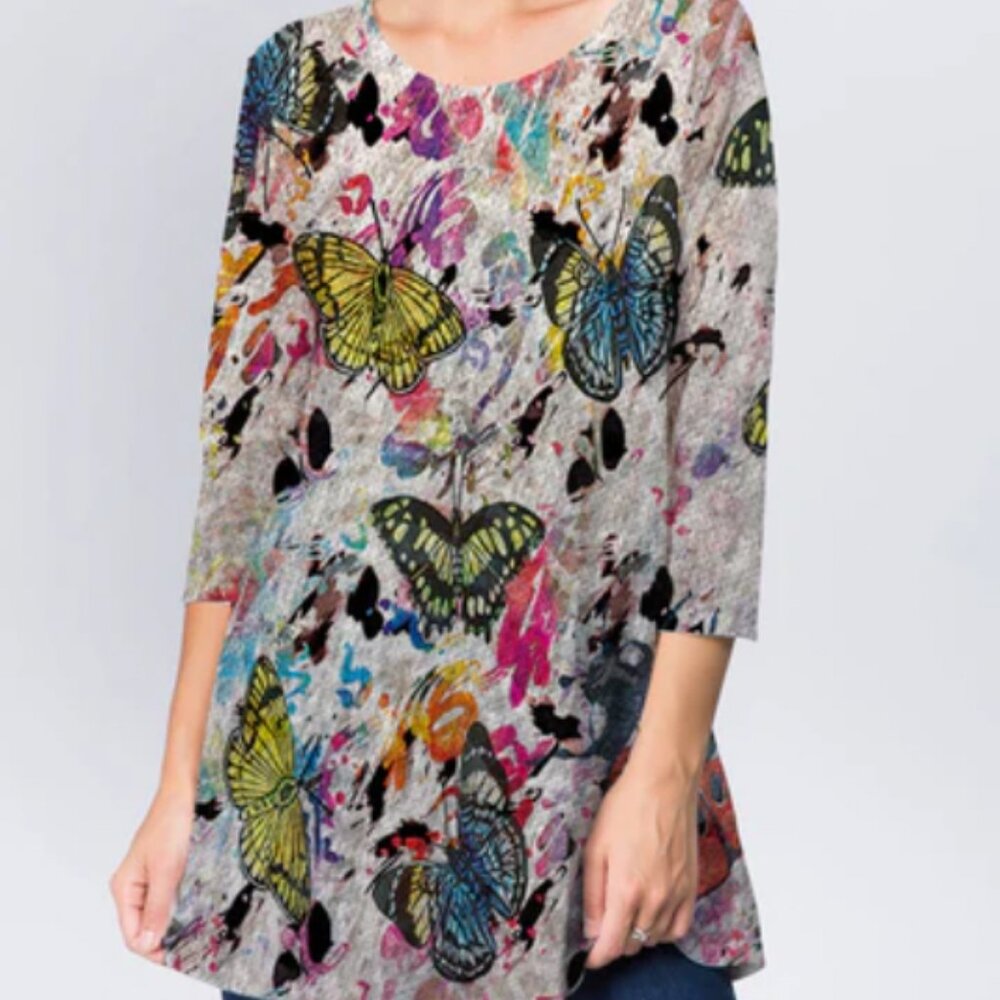 *NWT* Flutterby Fit and Flare Tunic Top